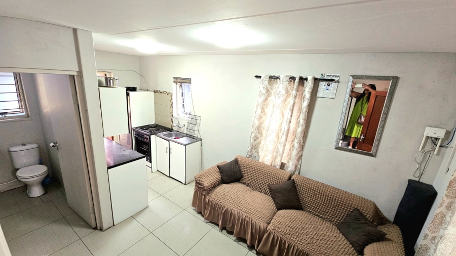 2 Bedroom Property for Sale in Harmony Village Western Cape